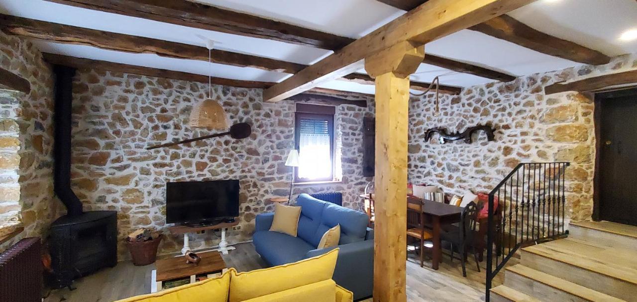 Casa Rural Carmen Luna Mallo de Luna ภายนอก รูปภาพ